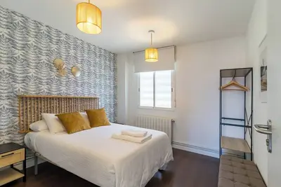 Image de 🌿✨ Calm, light and design in the center of Santander 🏙️🛋️