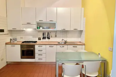 Image de Ap. tment private enter and parking next tramway, 15 minutes walking from Rail St.