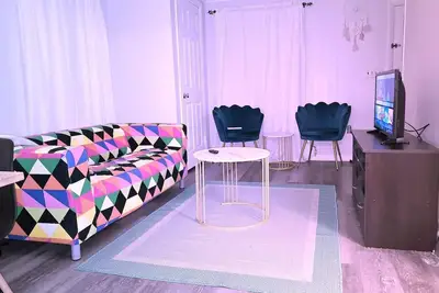 Image de Cozy Ocean Breeze Retreat in a serene beach community in Groton, Ct.