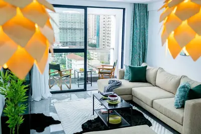Image de \nCozy 2br Kilimani Retreat – Heated Pool, Gym. Near Chinatown!