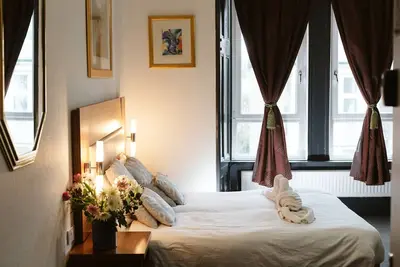 Image de Second Floor Room - 9