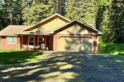 Image de Private, Secluded Home Near Lake Cascade *Hot Tub*