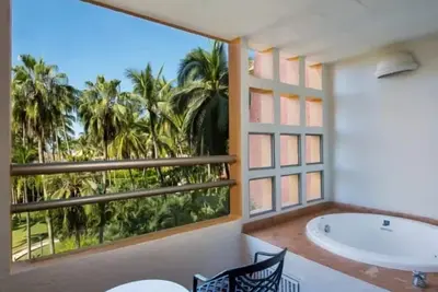 Image de Stay Active: 1br Condo with Gym, Pool & Resort Perks