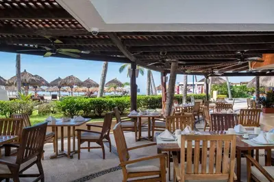 Image de Romantic 2br Condo with Private Balcony