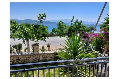 Image de Appartement \"rez-de-chaussée 15\" avec terrasse privée, Wi-Fi et climatisation