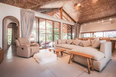 Image de Beachfront Dream House