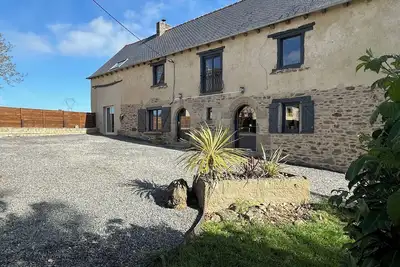 Image de Manoir De Standing 12 Personnes Avec Piscine D'Interieur