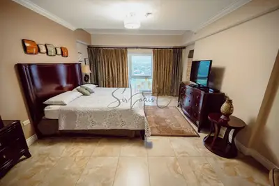 Image de Luxury 3br Condo • Executive • Stunning Views • Captivating • Secure