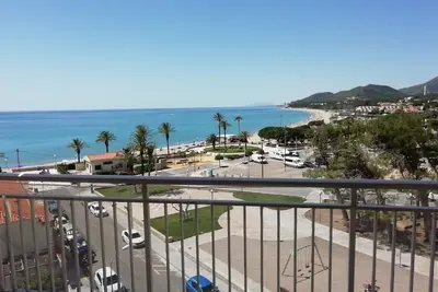 Image de Apartment with fabulous sea views 100 m from the beach