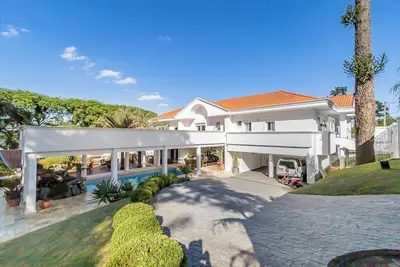 Image de Oasis in the city - High standard mansion in Curitiba