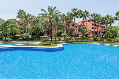 Image de Appartement \"Fabuloso\" avec piscine partagée, Wi-Fi et climatisation