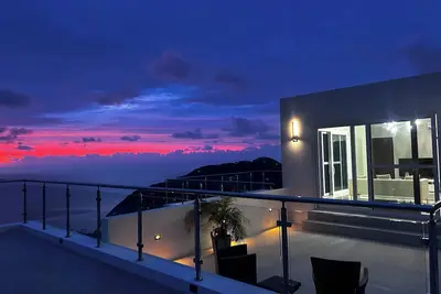 Image de Zafira Luxe 1-bedroom villa with sauna, steam, sunset views, Ac, Wifi in Tortola
