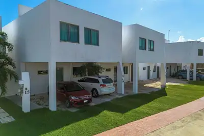 Image de Beautiful house close to beach