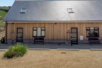 Image de Dirdale, pet friendly, with a garden in Weymouth