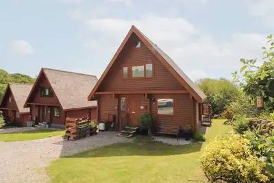 Thistle Dubh (\"Doo\"), pet friendly, with a garden in Sandyhills