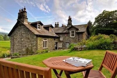 Riverbank At Stepping Stones, pet friendly, with open fire in Rydal