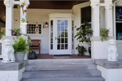 Image de Historic Downtown Tree House Suite