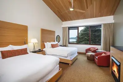 Image de Two Queen Room at a 4. 5⭐️ Hotel