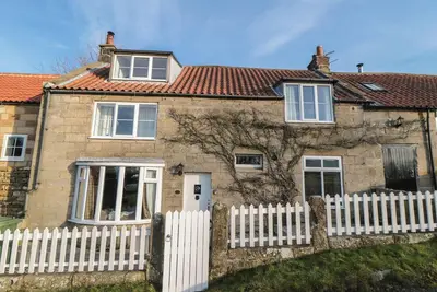 Image de Hillsover Cottage, pet friendly, with open fire in Ainthorpe