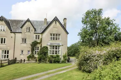 Image de Plas Pontfaen, pet friendly, with open fire in Newport, Pembrokeshire