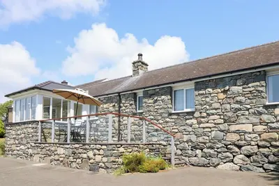 Image de Ysgubor Newydd Parc Isaf, family friendly in Dyffryn Ardudwy
