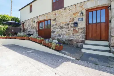 The Hayloft, pet friendly, with a garden in Sticker