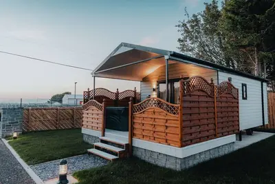 Image de Benone Cabin, romantic, country holiday cottage in Castlerock