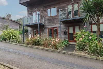 Tregullan, pet friendly, country holiday cottage in Porthtowan
