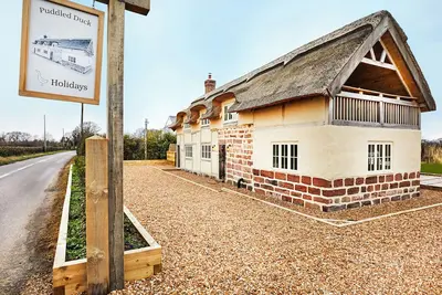 Image de Puddled Duck Cottage, pet friendly, with open fire in Tattenhall