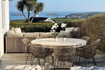 Image de Trem Ynys (3 Bed), luxury holiday cottage, with hot tub in Abersoch