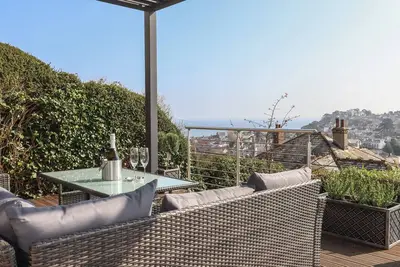 Image de 15 Summerland Avenue, family friendly, with open fire in Dawlish