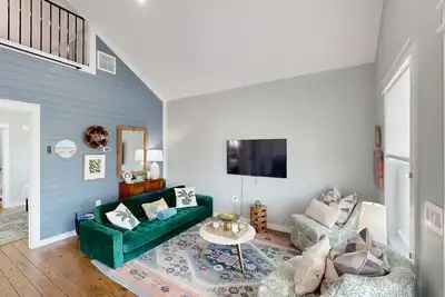 Image de Modern beach house with full kitchen, loft & balcony, close to the beach