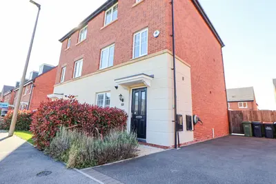 Image de 37 Devana Gardens, pet friendly, with a garden in Chester