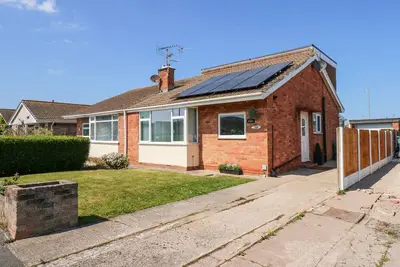 Image de Hendre, family friendly, country holiday cottage in Pensarn