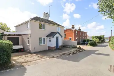 Image de Ivy Cottage, family friendly, with a garden in Mersea Island