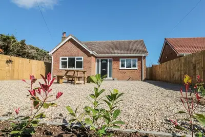 The Hideaway, pet friendly, with open fire in Flamborough