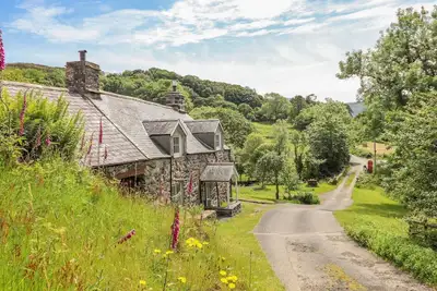 Image de Ty Glan Yr Afon, pet friendly, with open fire in Dolgellau