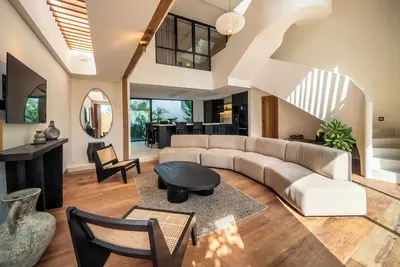 Image de Stylish 4 bedroom Villa in Prime Location