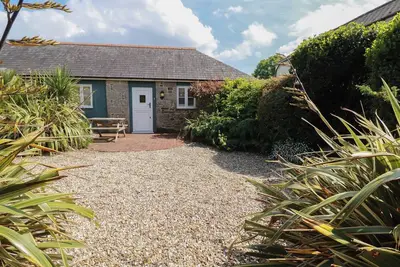 The Copper House, pet friendly, country holiday cottage in Truro