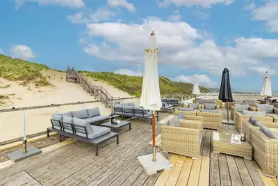 Beachfront Escape with Direct Shore Access, Pool & Sunset Terrace Views