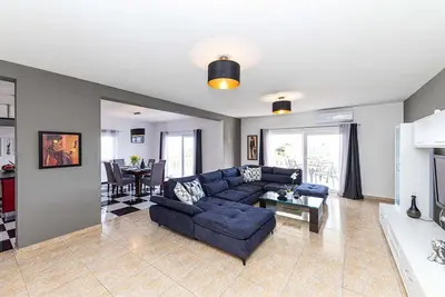 Image de Exquisite Spacious Villa Bufaline with Pool and Gym - Eight Bedroom Villa with Pool and Gym