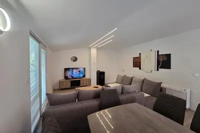 Image de Apartments Ivankovic - Two Bedroom Apartment with Terrace