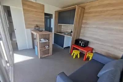 Image de Classic Two Bedroom Mobile Home with Sea View and Terrace