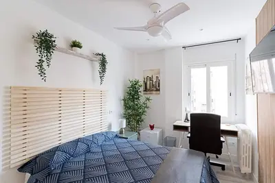 Image de New York : chambre avec confort, commodité et espaces partagés Chamartín - Mauricio Legendre