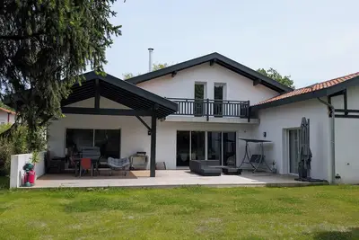 Image de Maison neuve avec piscine chauffée