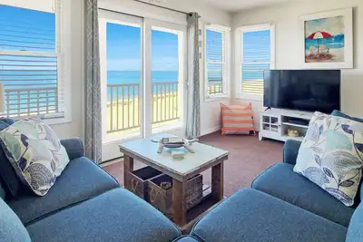 Image de Brand New Listing! 2bd Waterfront Condo--A/C, Balcony, Water Views & Amazing Sunsets, Direct Beach Access