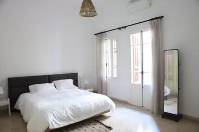 Image de Spacious Authentic 3-Bedroom Apartment in Ashrafieh with Sunny Terrace