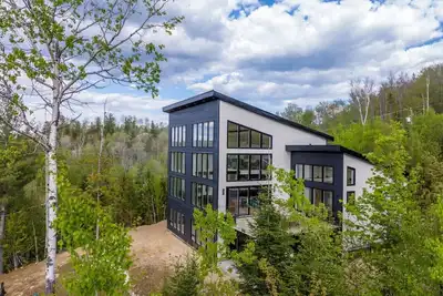 Image de Chalet Onyx | Hot Tub | Arcade | 5min Val St-Come