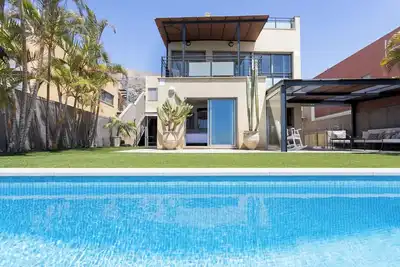 Home2Book Ocean View Villa, Private Pool & Garden