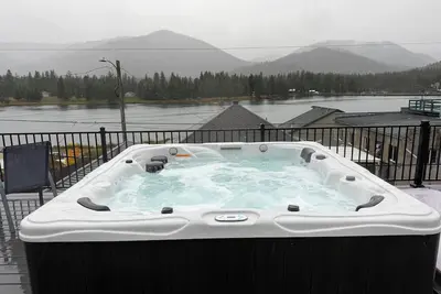 Image de Thompson Falls Main Street Loft! Walk everywhere in town